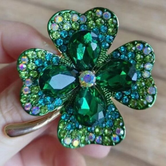 NWT Multi-Green Four Leaf Clover Brooch St. Patrick's Day Rhinestone Brooch - Picture 4 of 4